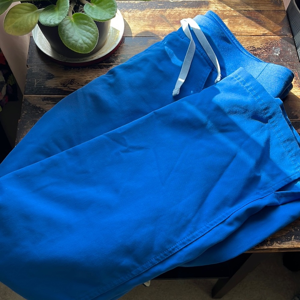 Figs scrub pants